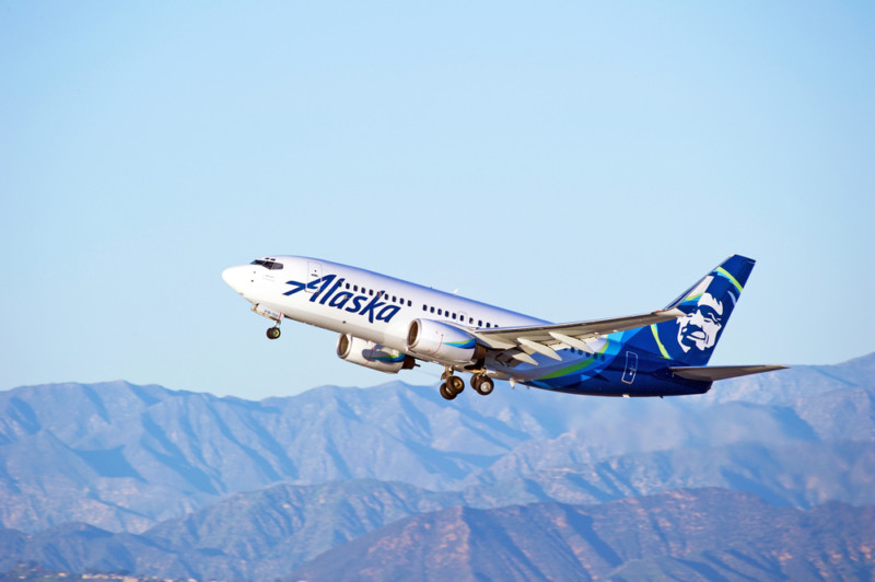 companhia aérea alaska airlines sorteia passagens aéreas para casais