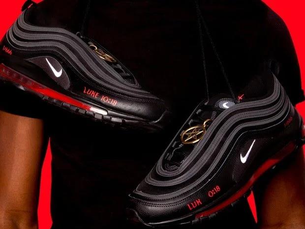 lil nas x em colab com a empresa de customização MSCHF para novo air max 97