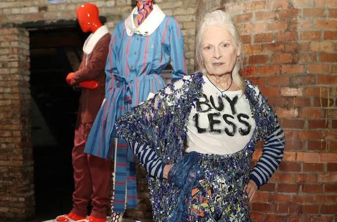 em seu aniversário de 80 anos, vivienne westwood entrega uma mensagem especial diretamente de londres