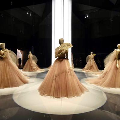 exibição dior designer of dreams
