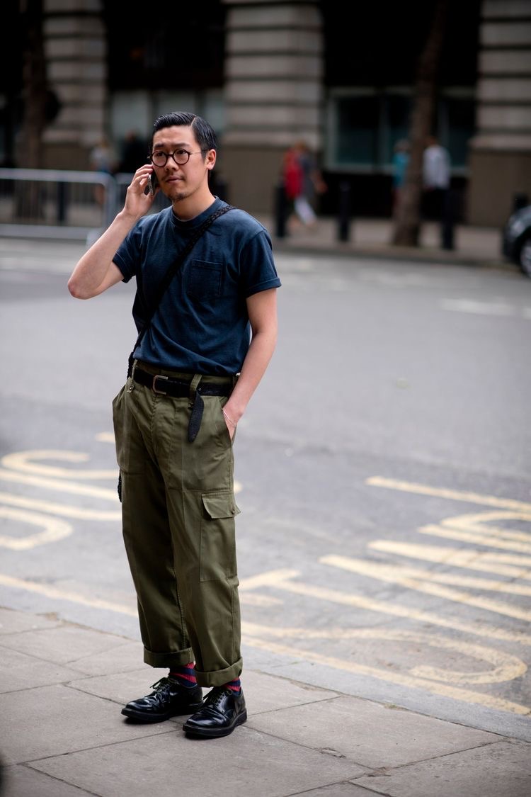 A calça cargo na moda masculina