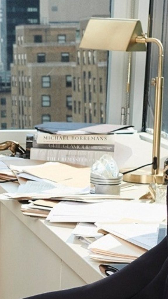 Kim Kardashian se posiciona sobre a polêmica da Balenciaga