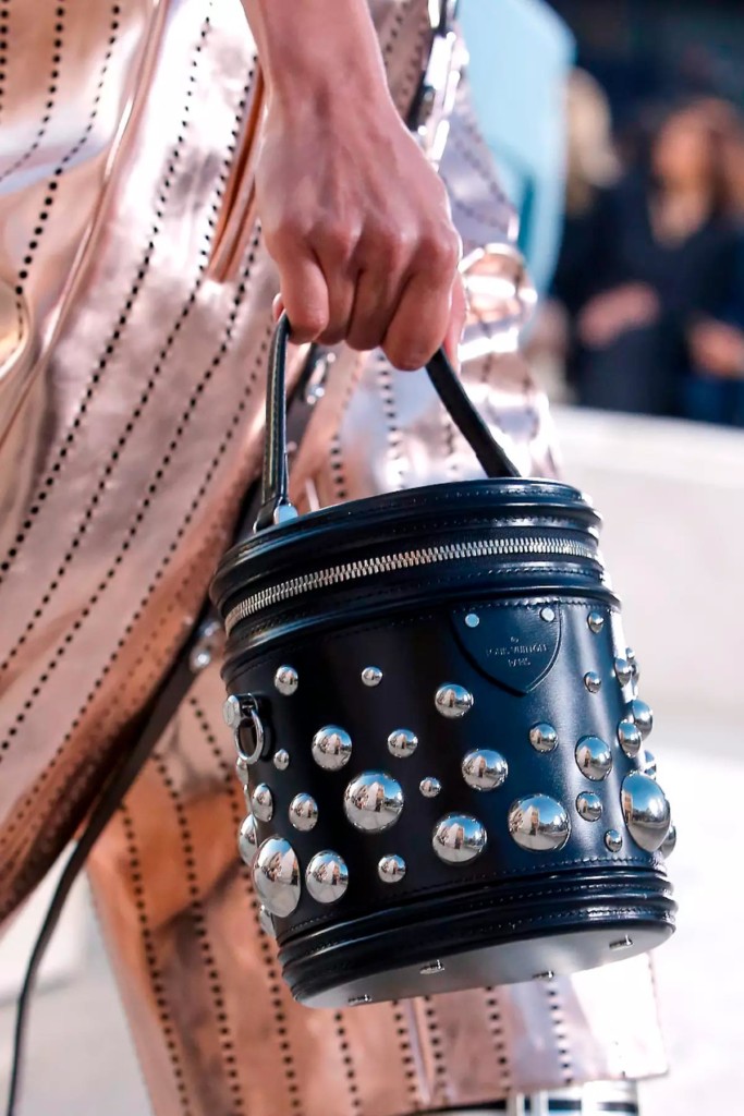 Louis Vuitton repete parceria de sucesso com Yayoi Kusama