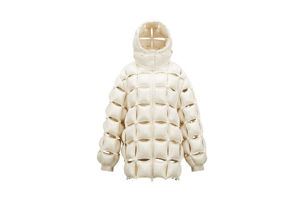 Moncler lança jaqueta Maya 70 assinada por Pierpaolo Piccioli