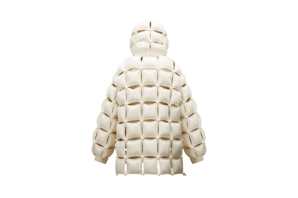 Moncler lança jaqueta Maya 70 assinada por Pierpaolo Piccioli