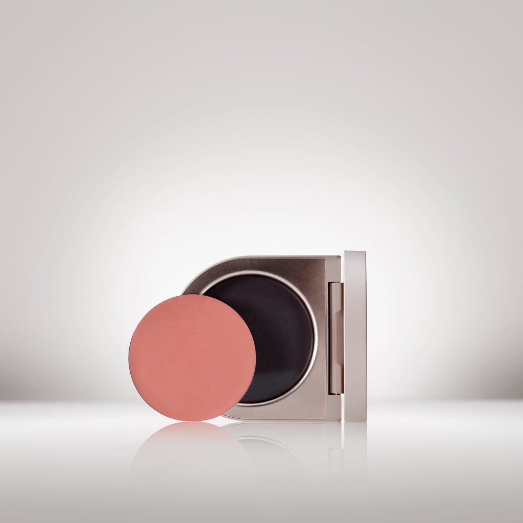 Blush e sombra em creme: praticidade e leveza para o dia-a-dia