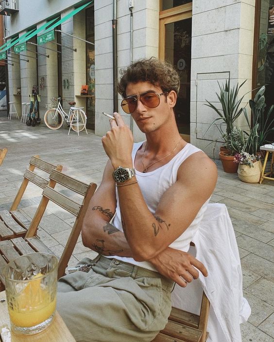Moda praia masculina: o que vai estar em alta nesse verão