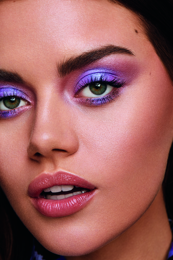 Blush e sombra em creme: praticidade e leveza para o dia-a-dia
