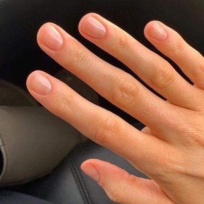 unhas sem esmalte
