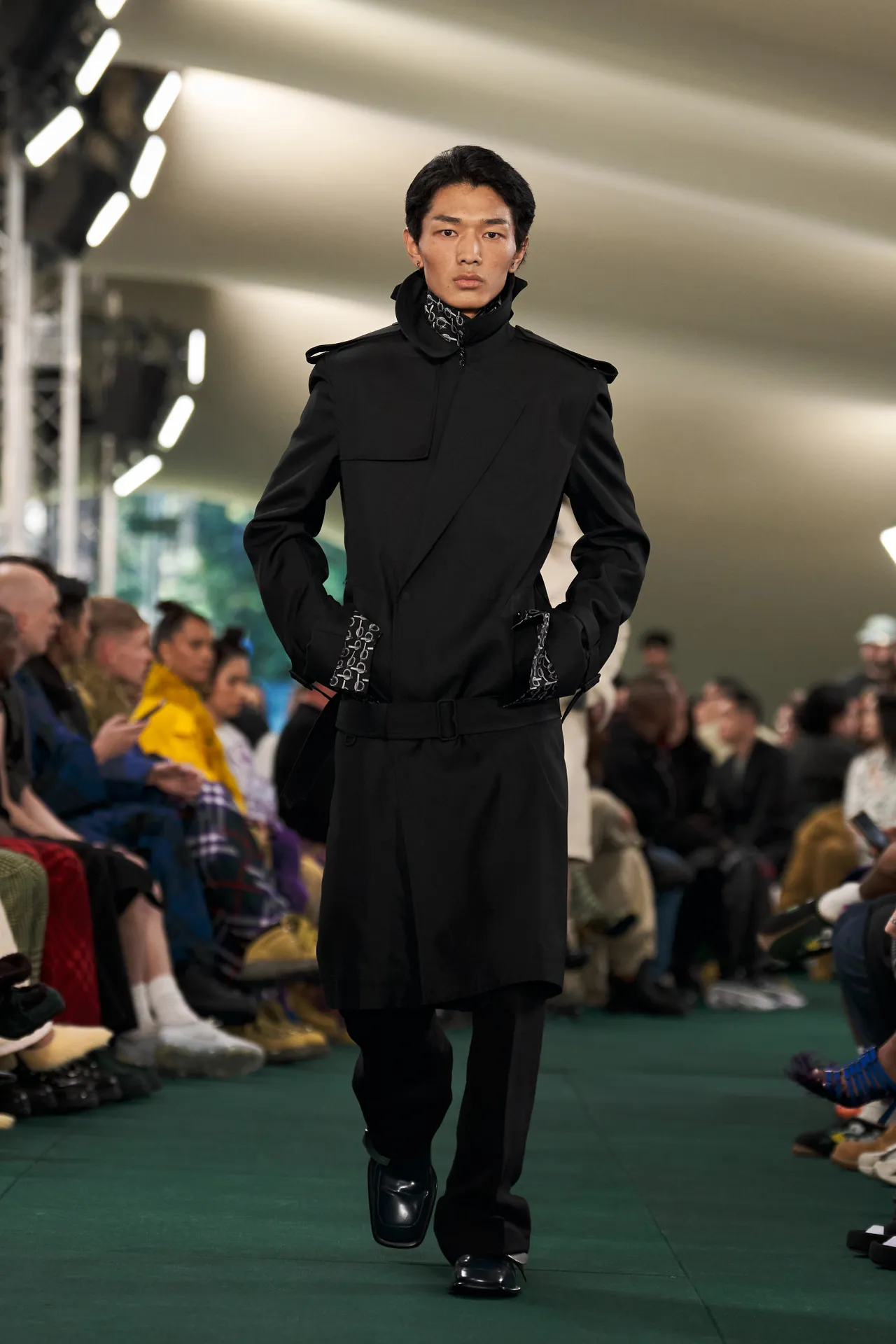 Daniel Lee estreia na Burberry