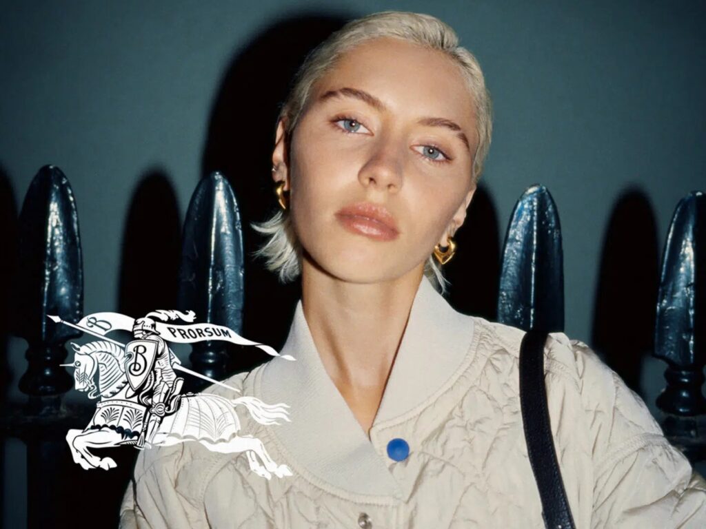 Burberry Transforma as Ruas de Londres em seu Palco Urbano para a Temporada Primavera/Verão 2024