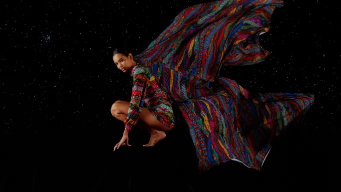 Farm Rio Celebra a Natureza e a Cultura Yawanawá em Colaboração Única de Moda e Joias