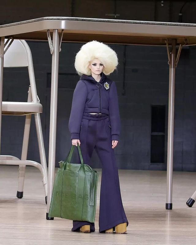 Marc Jacobs Arrasa com as Sensacionais 'Timbs' Kiki na Temporada Primavera 2024