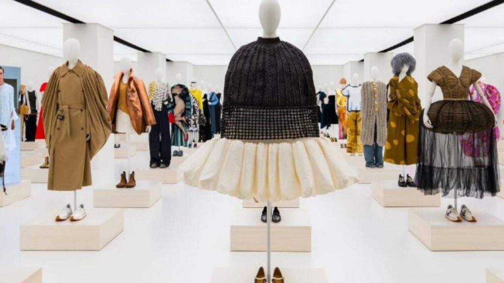 LOEWE inaugura exposição Crafted World
