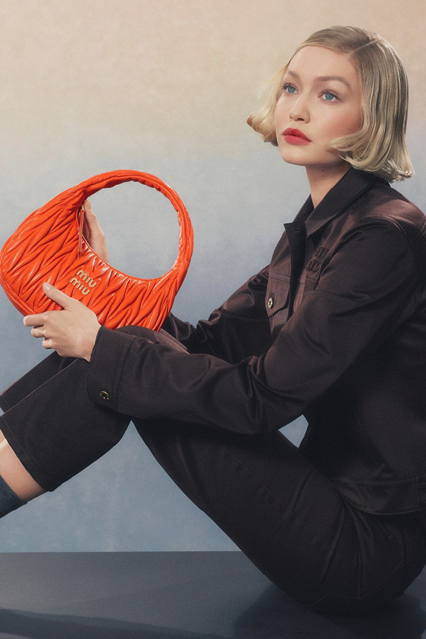 Gigi Hadid brilha em campanha que celebra a arte de Yevonde