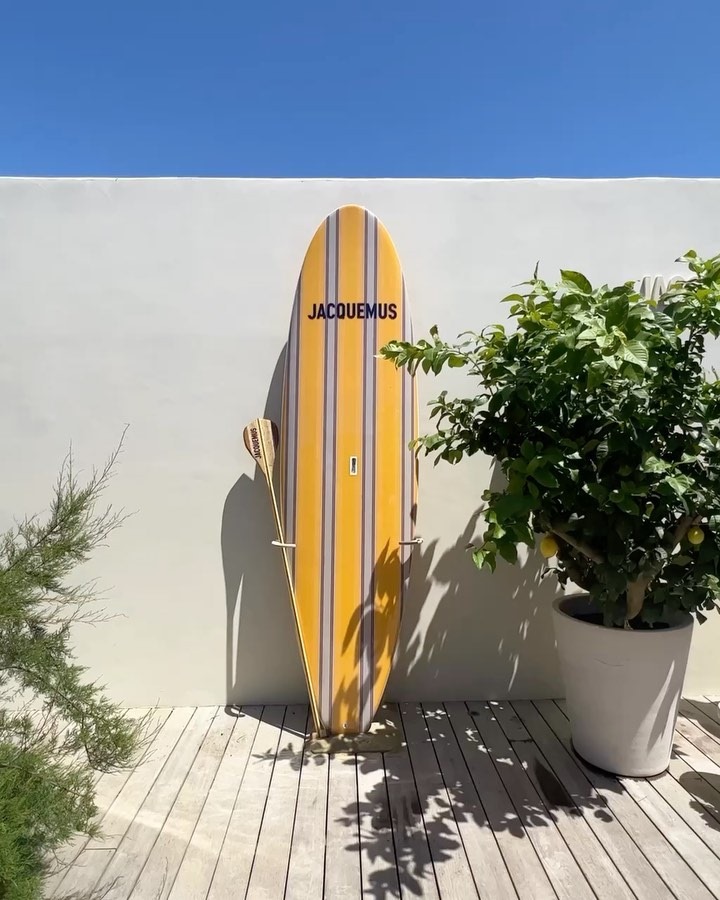 Jacquemus agita Saint Tropez com novo restaurante: moda e gastronomia sob o sol da Riviera