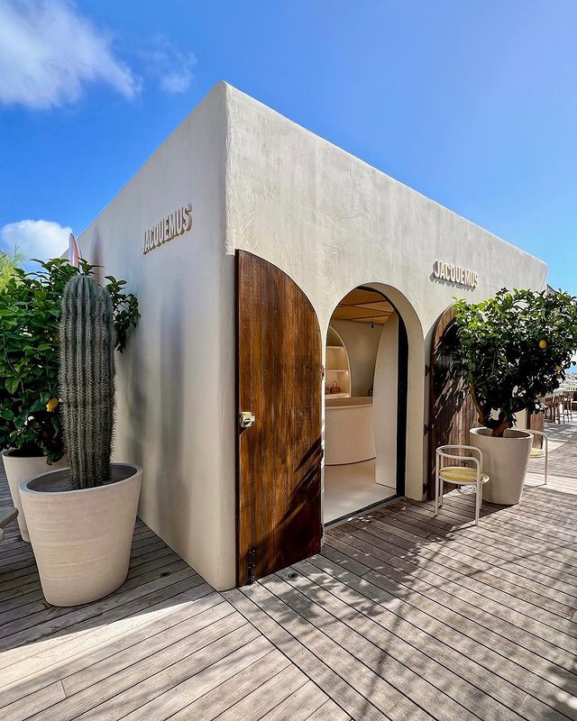 Jacquemus agita Saint Tropez com novo restaurante: moda e gastronomia sob o sol da Riviera