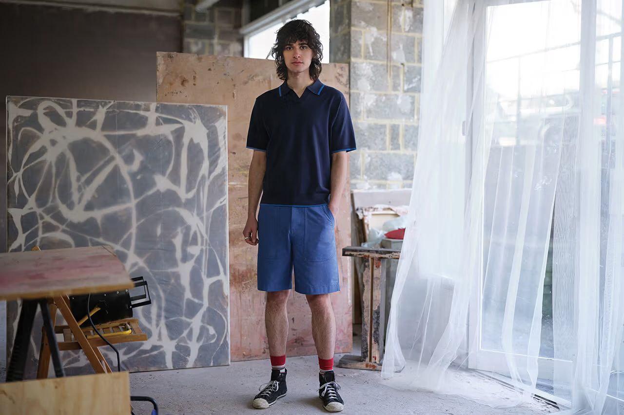 UNIQLO e JW Anderson voltam com coleção moderna inspirada nos anos 50 para o verão 2024