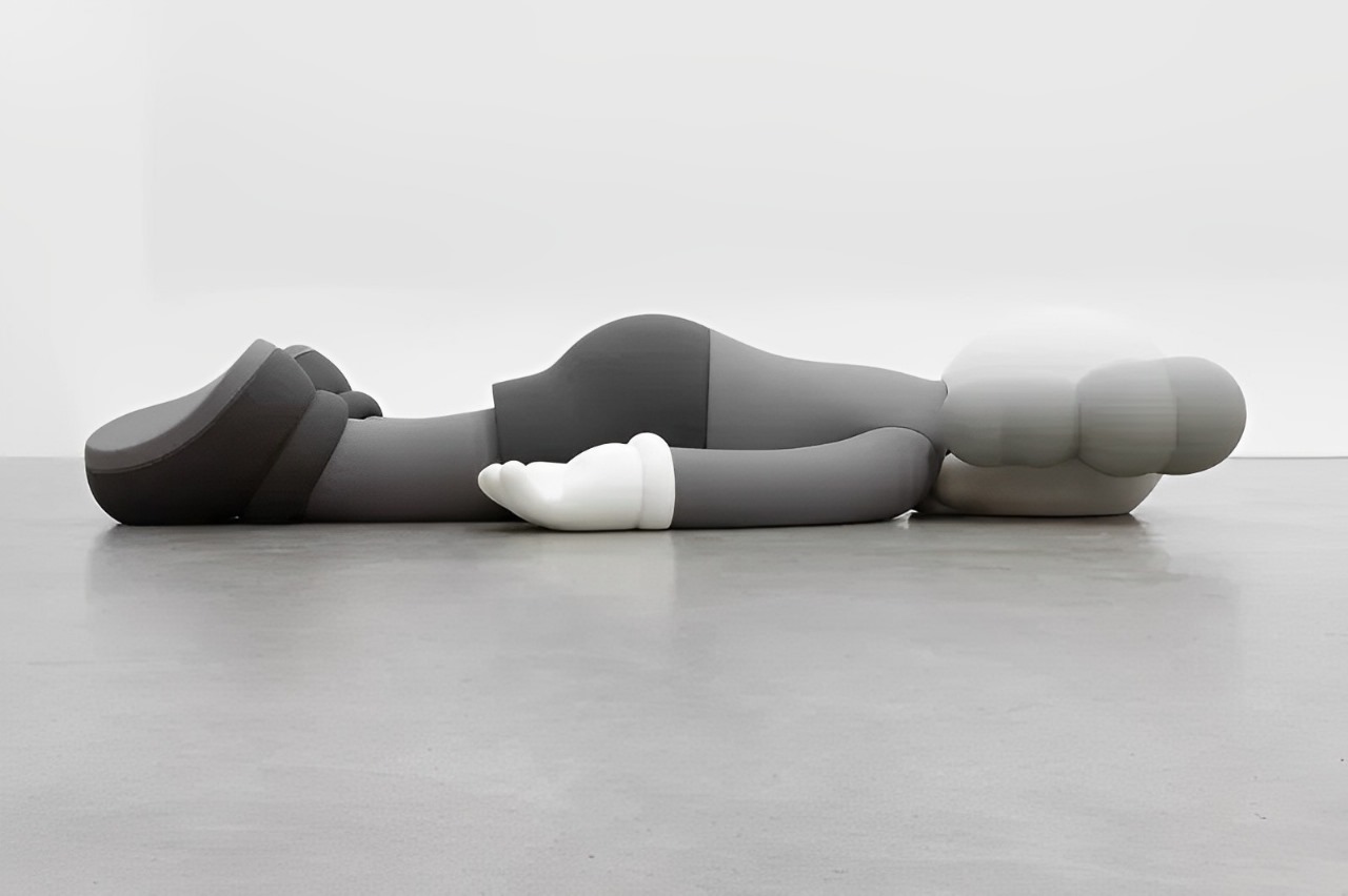 Uniqlo patrocina exposição "Kaws + Warhol"