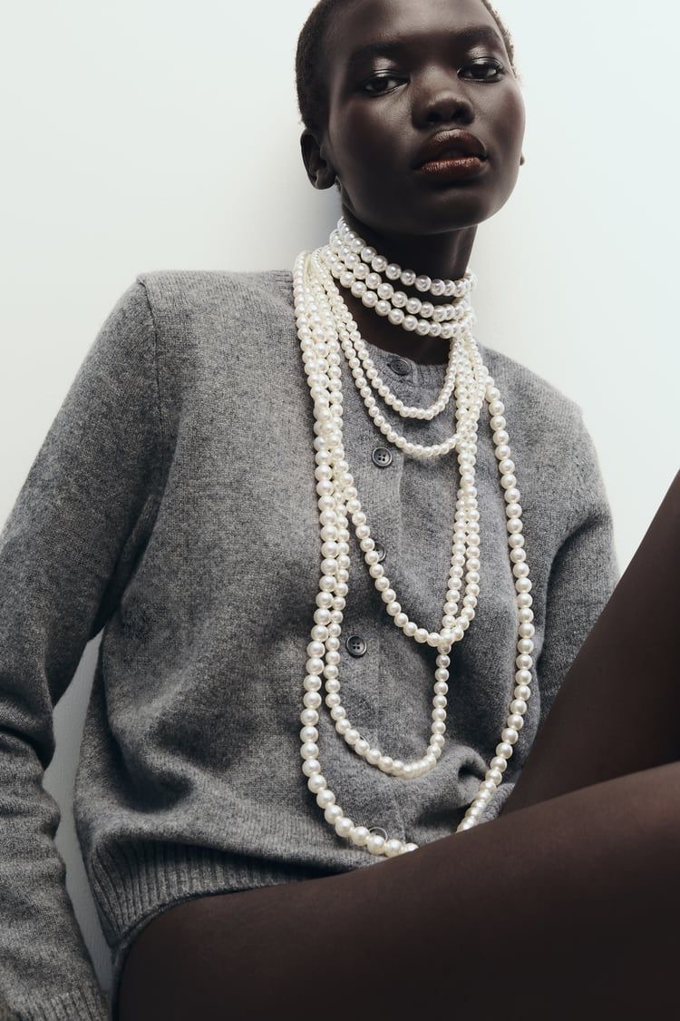 Como Usar Pérolas em Looks Modernos