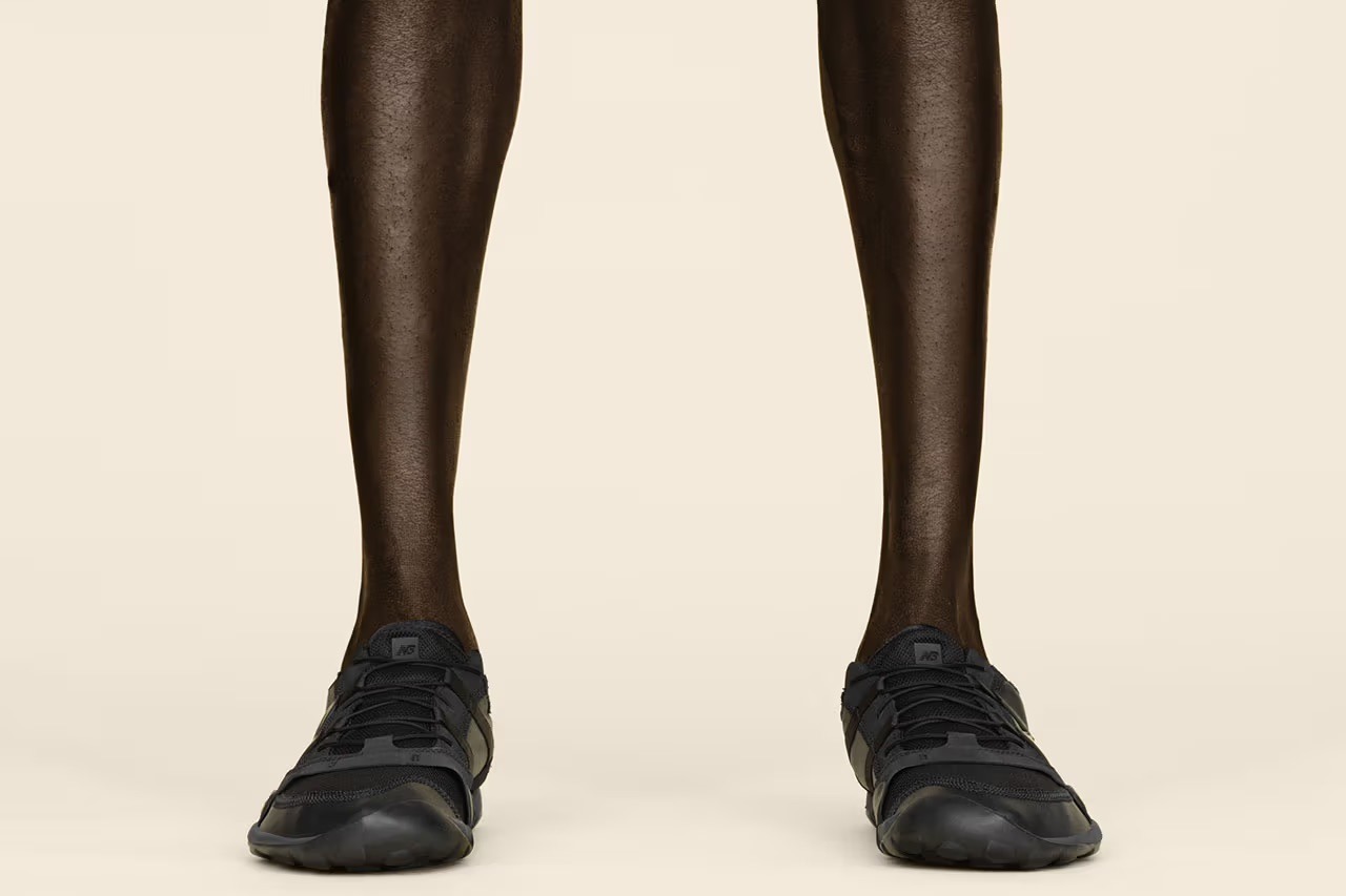 Issey Miyake e New Balance anunciam tênis minimalista inspirado na corrida