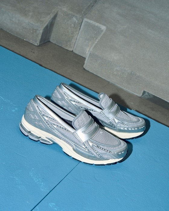 New Balance viraliza com tênis-loafer inusitado