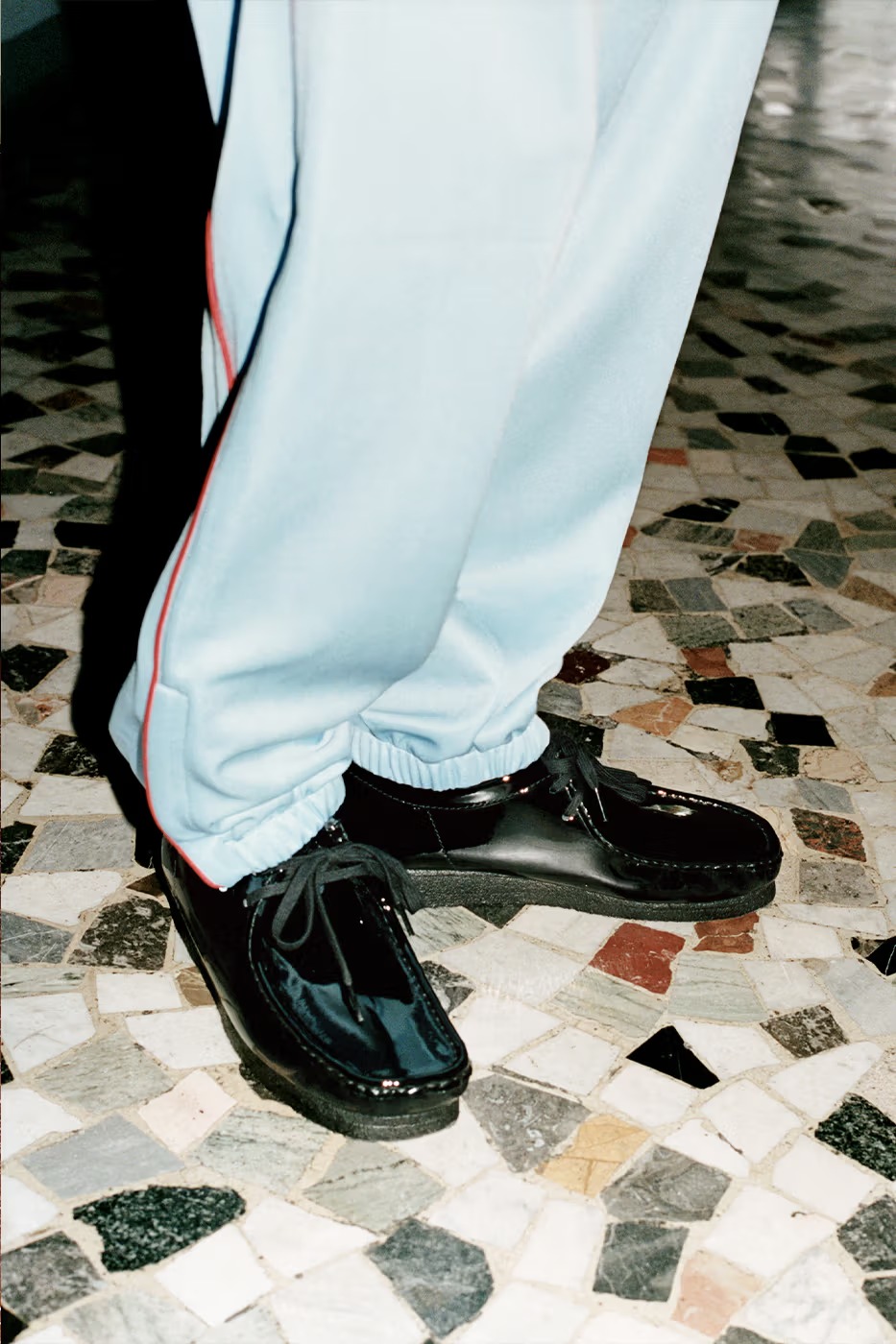 Supreme e Clarks Originals lançam coleção Primavera 2024