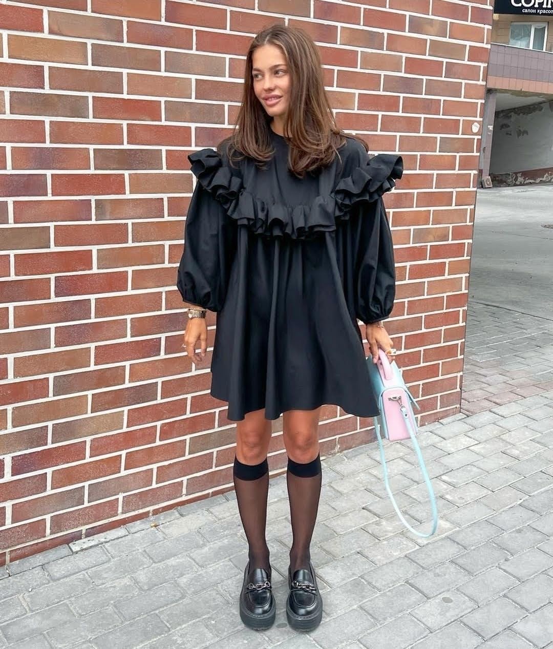 Doll Dress: o vestido mais cool dos anos 60 voltou a ser tendência em 2024