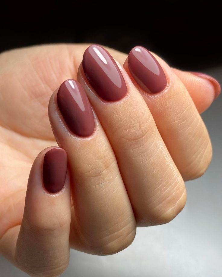 Cores de Esmalte em Alta para o Outono 2024: Descubra as Tendências que Estão Bombando