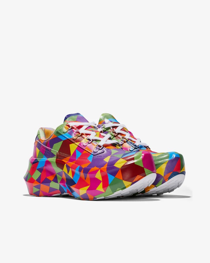 Uma Explosão de Cores: COMME des GARÇONS x Salomon SR811 Embellished Platform