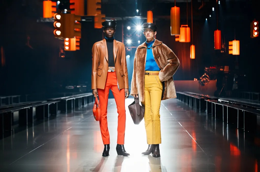 Hermès Traz o Charme de Nova York em Novo Desfile de Outono
