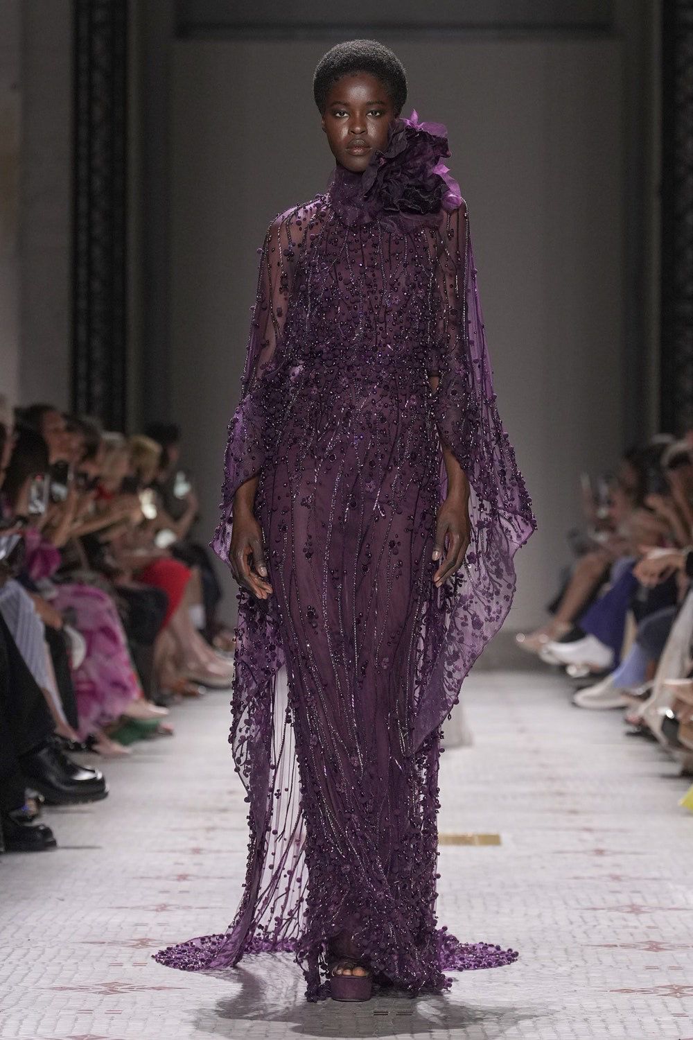 Paris Haute Couture: Elie Saab e sua elegância atemporal