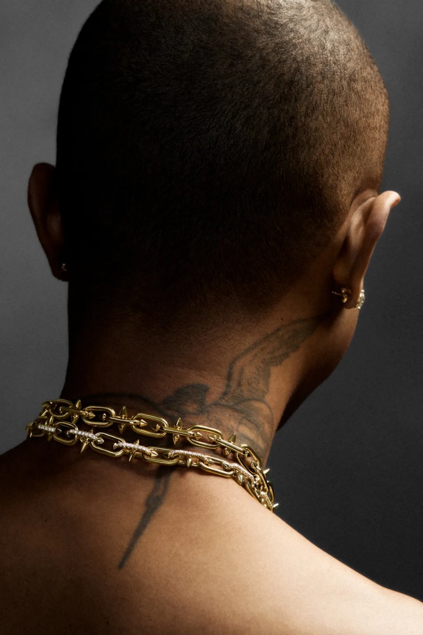 Pharrell Williams lança coleção de joias "Tiffany Titan" inspirada em Poseidon