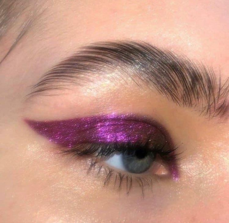 Sombras Metalizadas é a tendência brilhante de 2024; saiba como fazer