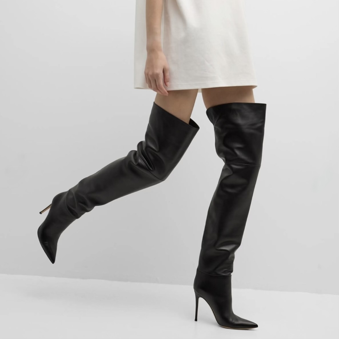 Botas acima do joelho; uma tendência de moda que você precisa ter