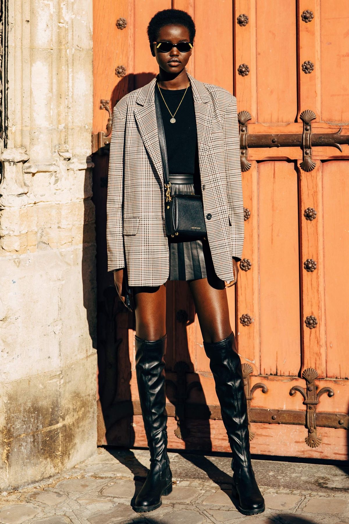Botas acima do joelho; uma tendência de moda que você precisa ter