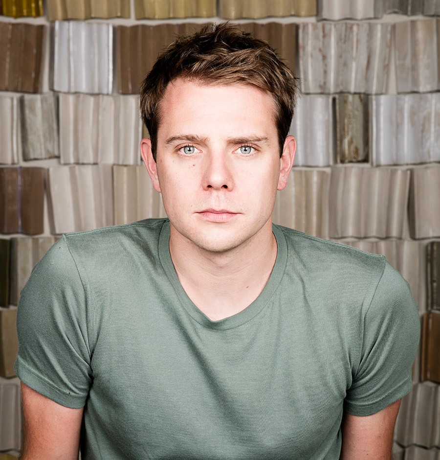 Jonathan Anderson Recebe Grau Honorário da University for the Creative Arts