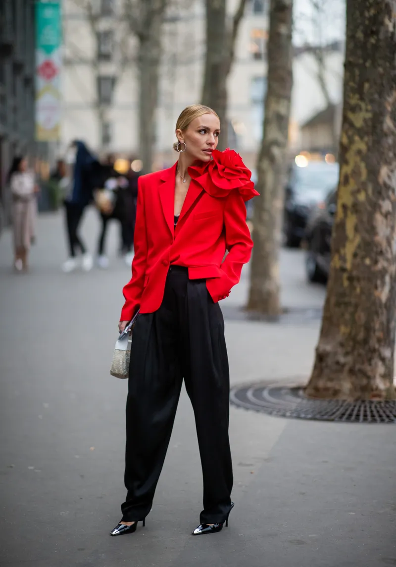 O Guia Definitivo para Arrasar com o Vermelho Vibrante