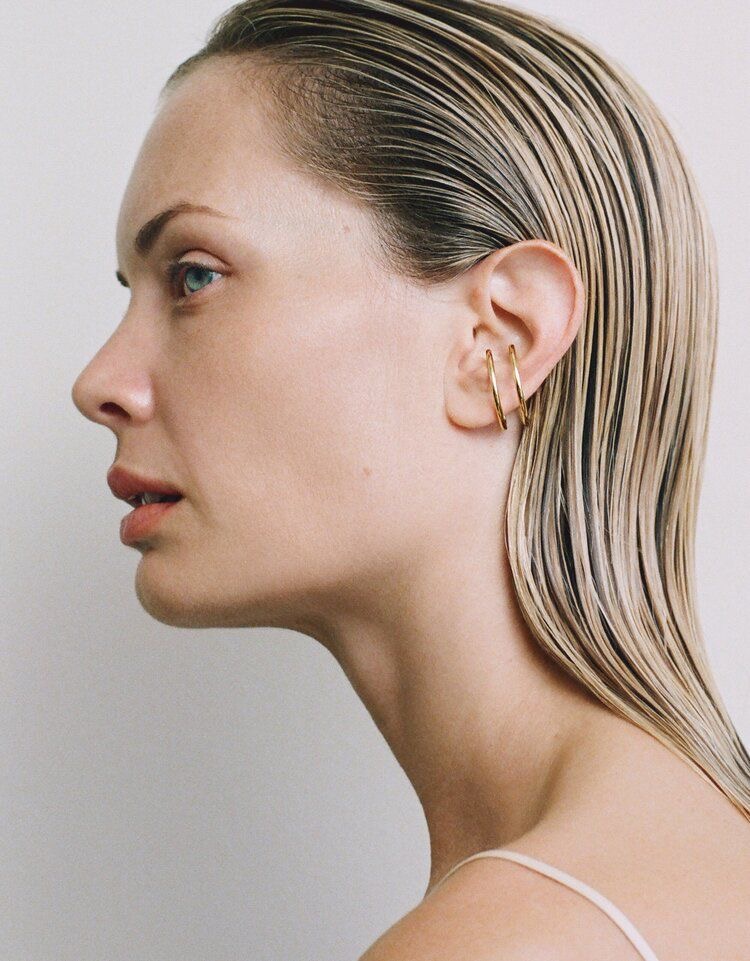 Como fazer o efeito Wet Hair: guia completo para aderir a tendência