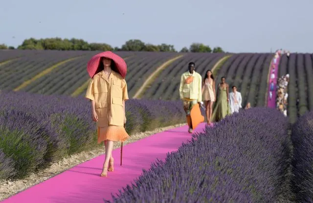 L’Oréal Investe na Jacquemus e Fecha Parceria Exclusiva de Beleza de Longo Prazo