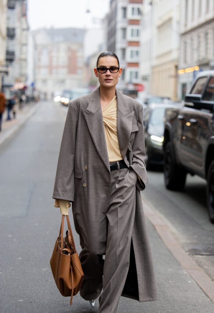 Corpcore: Como a Estética Corporativa Virou Tendência no Street Style