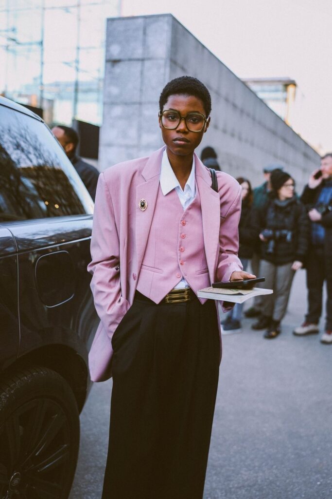 Corpcore: Como a Estética Corporativa Virou Tendência no Street Style