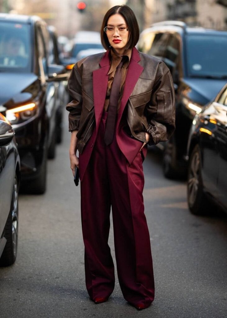 Look Burgundy: A Cor que segue Dominando os Looks de 2025