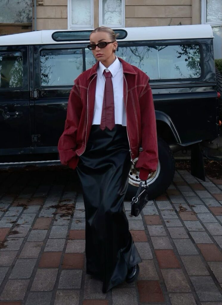 Look Burgundy: A Cor que segue Dominando os Looks de 2025