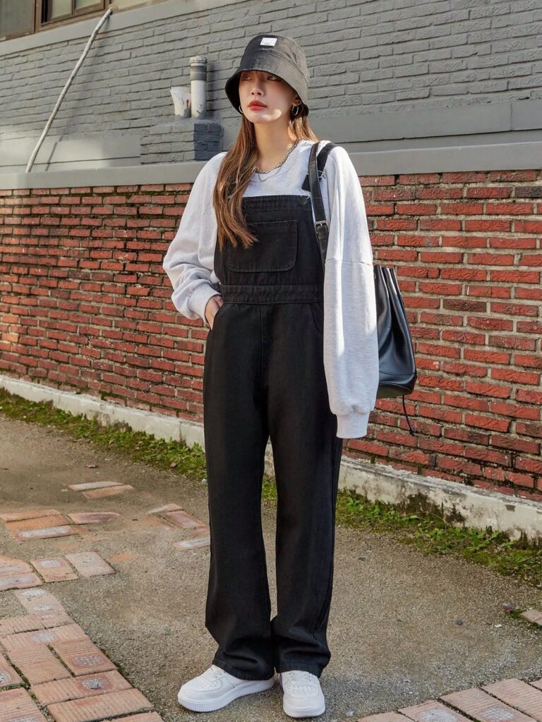 Tendência do Macacão Jardineira e o seu Retorno ao Street Style