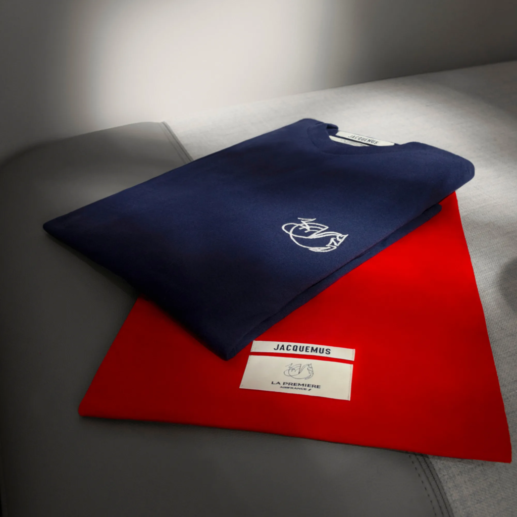 Air France Convida Jacquemus para Criar Pijamas Exclusivos de Primeira Classe: Le Pyjama