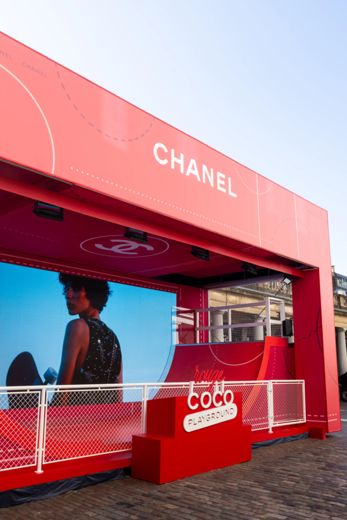 Chanel leva o Rouge Coco Playground para Covent Garden com experiência imersiva