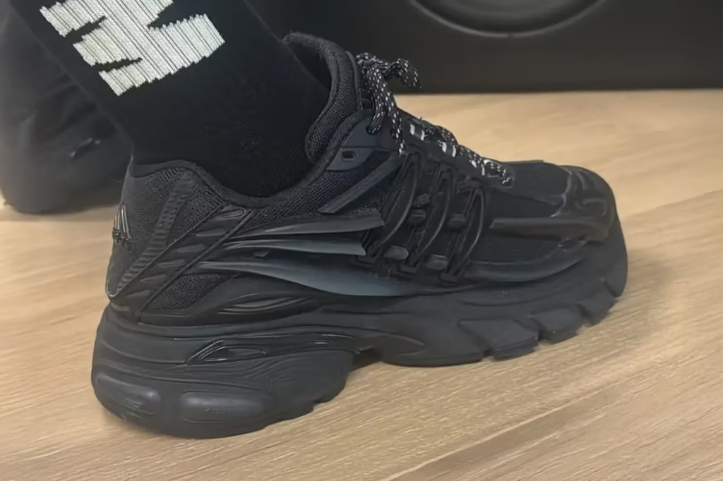 Pharrell x Adidas Jellyfish ganha versão “Triple Black” revelada por Pusha T