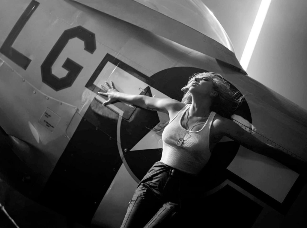 Lady Gaga anuncia turnê mundial “The Mayhem Ball” com promessa de espetáculo imersivo