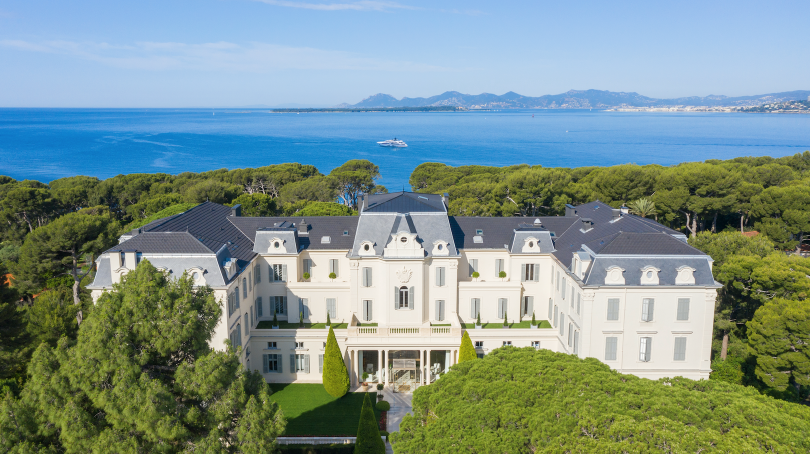 Dior lança retiro de luxo na Riviera Francesa com spa, pilates e nutrição personalizada